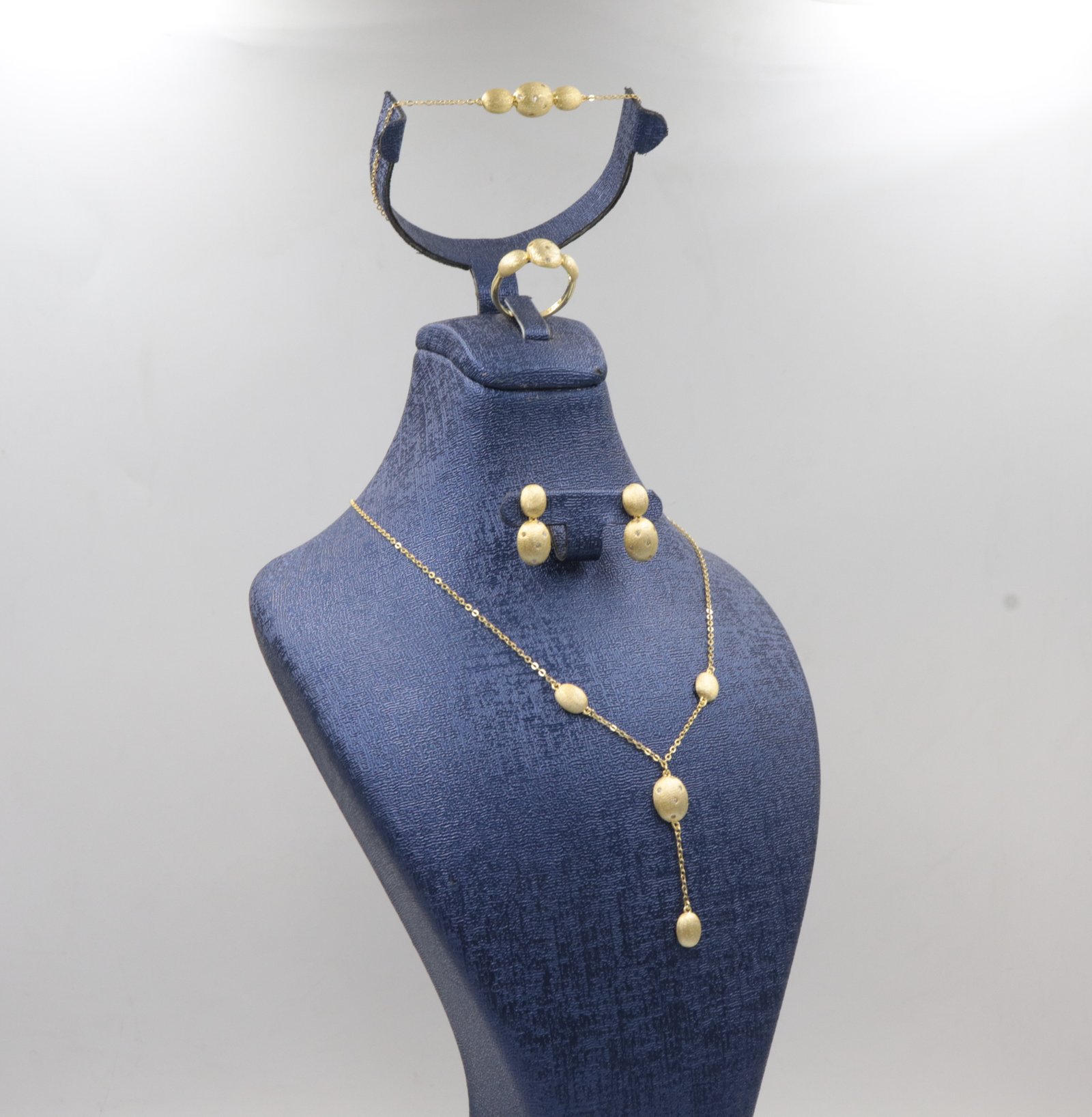 Parure 02 1